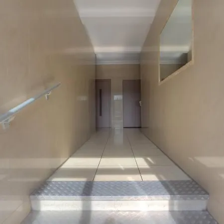 Sur Mer - Sleeps 6, Cosy And Comfortable Apartman